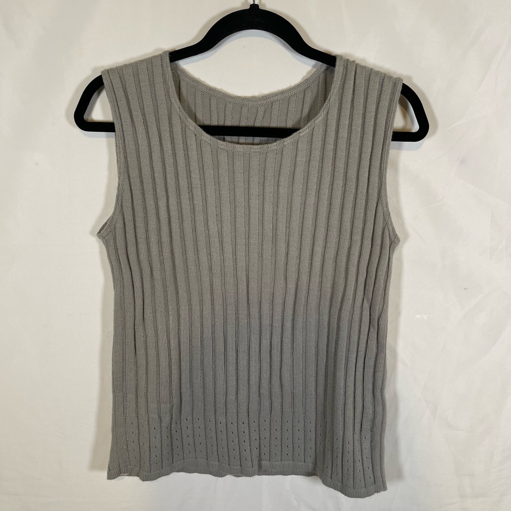 GREY VEST KNIT